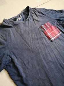 Men's Navy Blue T-Shirt with Plaid Pocket