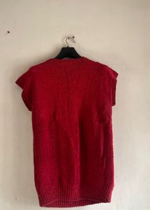 unisex Red Sleeveless Knit Top