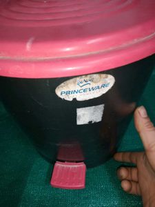 Princeware Dustbin with Lid