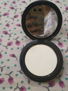 Maybelline Fit Me Matte + Poreless Compact
