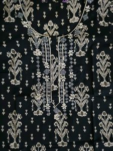 Elegant Black Kurta with Intricate Print