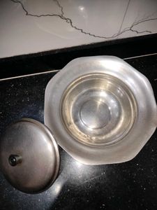 Stainless Steel Serving Bowl with Lid