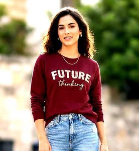 Future Thinking Graphic Sweatshirt🛍️