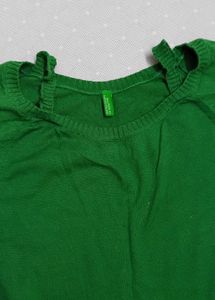 bright green knit stretch top