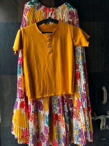 Mustard Ribbed Top &amp; Multicolor Floral skirt