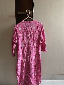 Vibrant Pink Floral Print Kurta