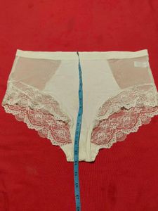 Cream Lace High-Waisted Briefs – Size 20