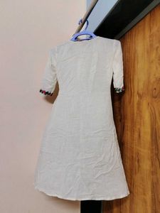 A line floral kurti