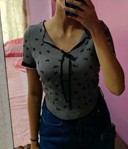 Ribbed Grey Top with Bow Print