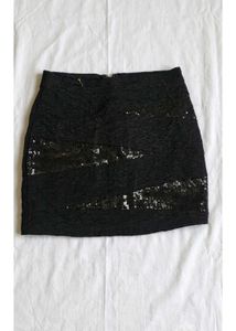 cute black skirt 😍