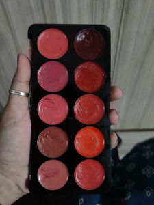 10 Color Lipstick Palette