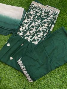 Nayra Cut Kurti Trouser Set