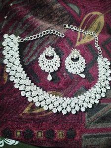 Stunning Rhinestone Necklace & Earring Set