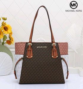 MICHAEL KORS**VOYAGER TOTE EAST / WEST MUILTI COLO