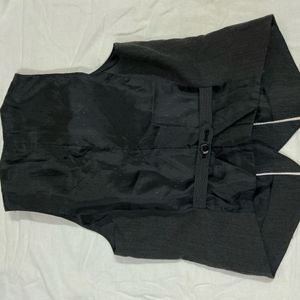 H&amp;M women’s Grey Vest