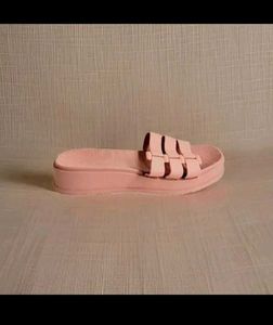Trendy Pink Platform Slide flipflop