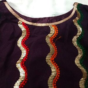 Stylish Ethnic Kurti Set – Brand New