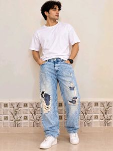 Men's Ripped Light Wash Jeans