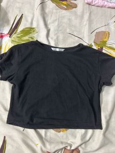 Basic Black Cropped Tee