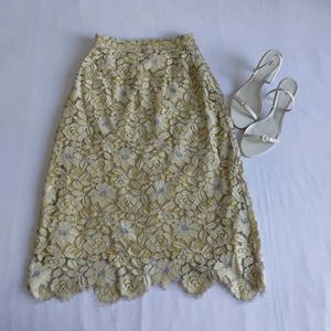 Lace Floral Pencil Skirt ✨️🪞