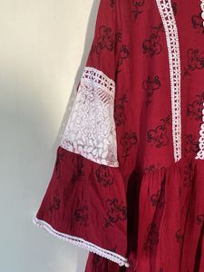 Maroon Printed Kurta with White Lace