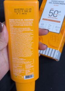 DOT &amp; KEY Mango Detan Gel Sunscreen SPF 50+