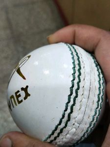 lether ball white.. duse bal