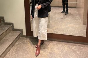 Wide Legged Straight Jeans With Belt
