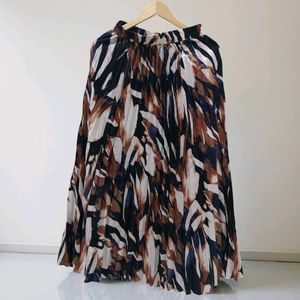 Pleated Midi Skirt with Abstract Print