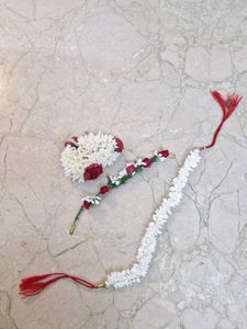 Premium 3-Piece Artificial Mogra & Red Rose Hair G