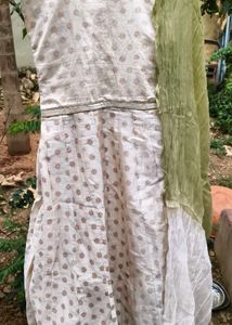 Elegant Cream &amp; Gold Kurta Set with Dupatta