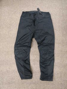 Black riding Pants