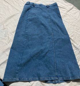 Highwaist Denim Skirt with Button Detail