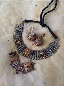 Brass dual Silverlookalike Necklace Set