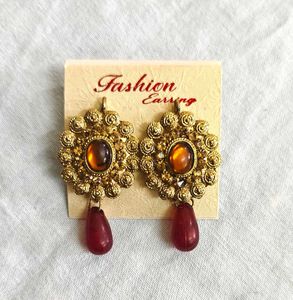 Vintage Brown Gold Tone Earrings 🍂