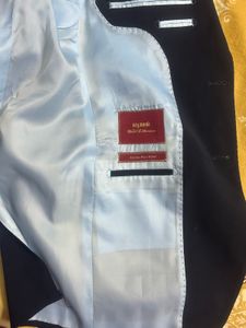 Raymond’s - Classic Navy Blue Blazer