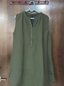 Olive Green Sleeveless Kurta