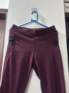 Stylish Burgundy tights with Mesh Accents