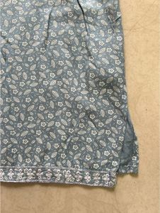 Embroidered Blue Floral Short Kurti🔷