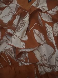 Chic Floral Print peplum ruffles top