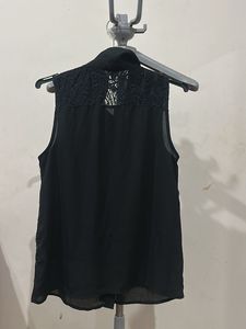 Elegant Black Lace Sleeveless Top