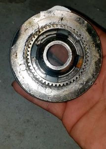 Vintage Metal Lid