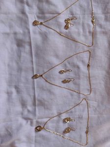Neckless With Studs