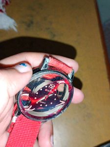 Curren Quartz Red Wrist Watch