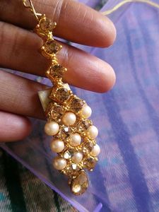 Stunning Pearl and Stone Necklace Set with earring