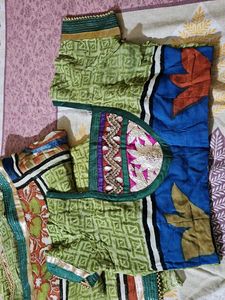 🔻Price Drop-Digital Print Green Saree