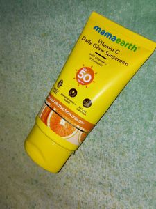Mamaearth vitamin c daily glow sunscreen