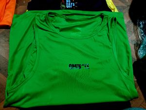 pack off 5 multicolor gym baniyan M size)