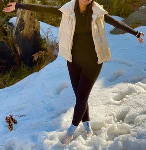 Cozy Puffer half sleeves bomber jacket