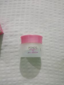 Pond's Bright Beauty